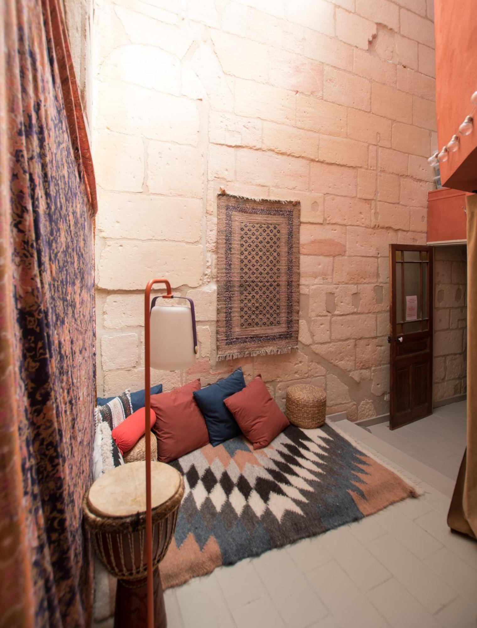 Clem - Appartement Dans Le Coeur D'Arles Esterno foto